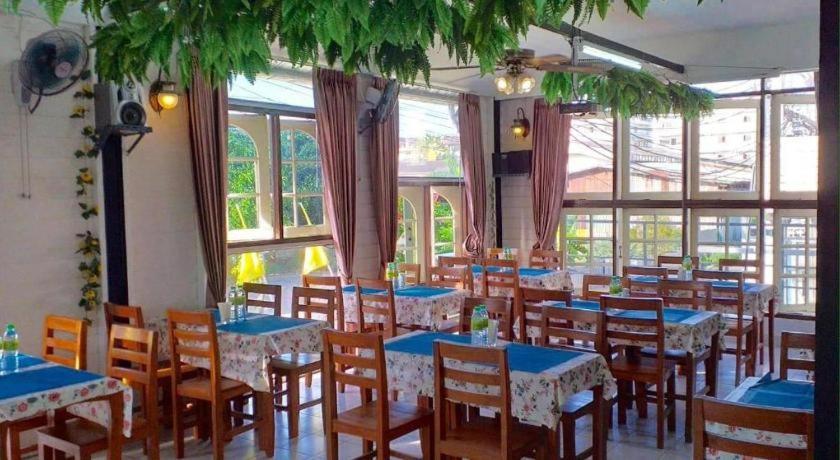 Thousand-Ten Thousand Hotel Бангкок Екстер'єр фото